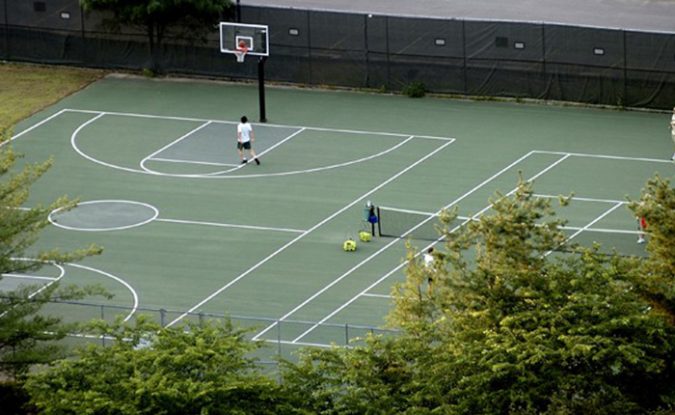 tennis & basketball court amenity at Park Place Towers in Hartford